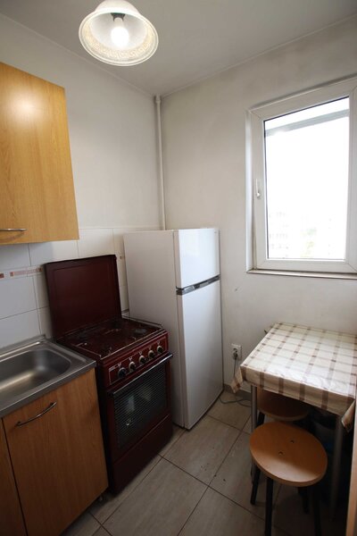 Obor, Colentina, stradal Teiul Doamnei 8 minute metrou,