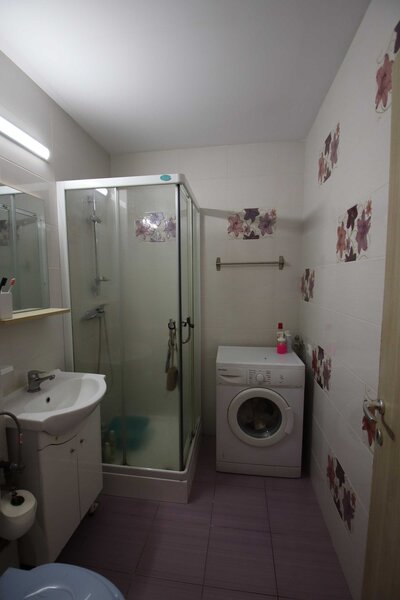 Obor, Colentina, stradal Teiul Doamnei 8 minute metrou,